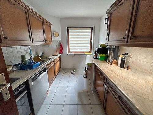 Küche mit EBK - Etagenwohnung mit 82,50 m² in Neuenbürg zur Miete