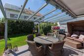 Überdachte Terrasse m. Markise - 