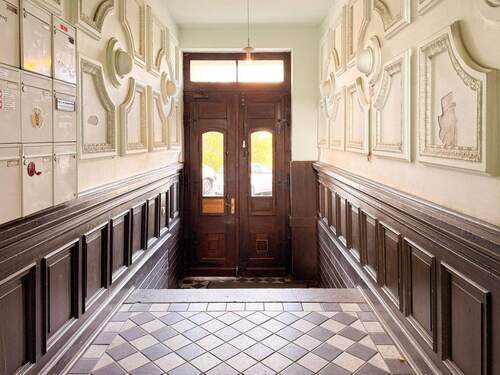 Haustür - 2 Zimmer Etagenwohnung in Leipzig