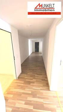 Flur - 3 Zimmer Etagenwohnung zur Miete in Zeitz