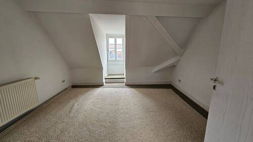 Zusätzliches Zimmer im DG.jpg - 