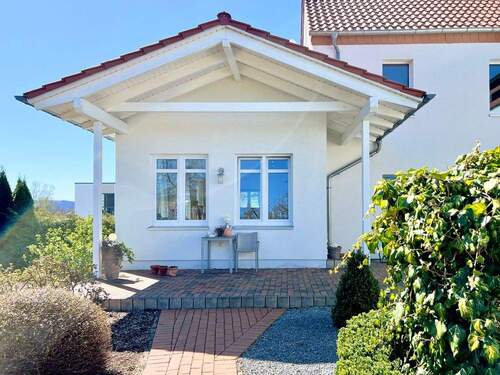 Gartenansicht - Mehrfamilienhaus, Wohnhaus mit 251,00 m² in Detmold zum Kaufen
