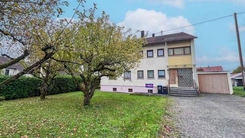 Außenansicht - Zentral gelegenes Wohnhaus mit großzügigem Grundstück