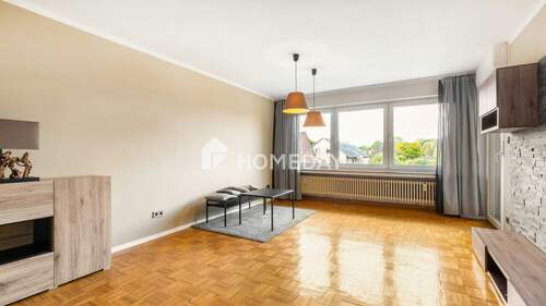 1. OG Wohnzimmer 1 - 