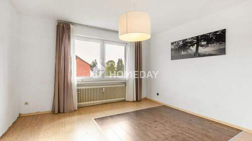 1. OG Schlafzimmer 1 - 