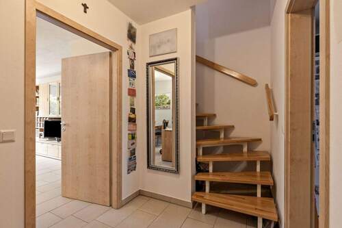 Flur - Reihenendhaus mit 185,70 m&sup2; in Köln zum Kaufen