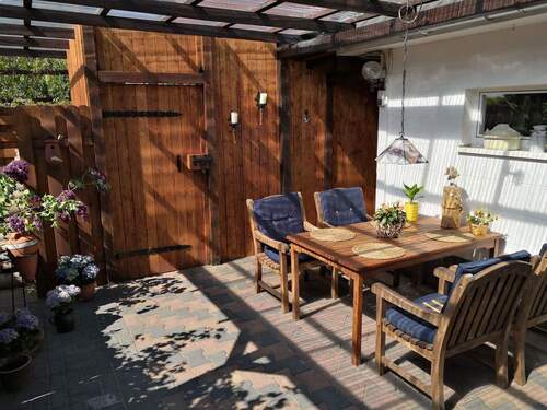 überdachte Terrassee - 