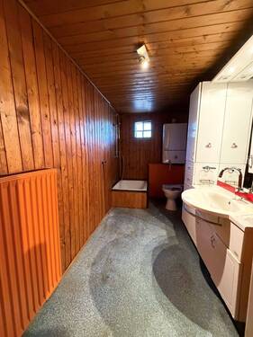 Badezimmer (EG) - 