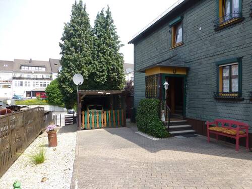 Parkfläche - 5 Zimmer Einfamilienhaus in Hamm/Sieg