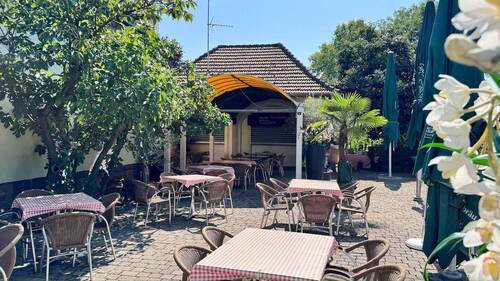 Biergarten, Steakhaus - 