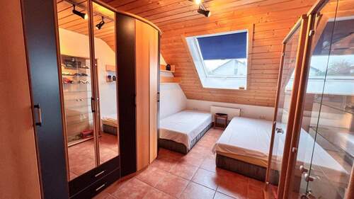 Schlafzimmer OG - 