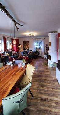 Wohnzimmer mit Erker.jpg - 