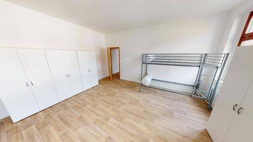Schlafzimmer - 3 Zimmer Etagenwohnung zur Miete in Chemnitz