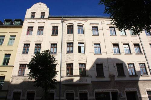 Hausansicht - Etagenwohnung mit 90,80 m&sup2; in Chemnitz zur Miete