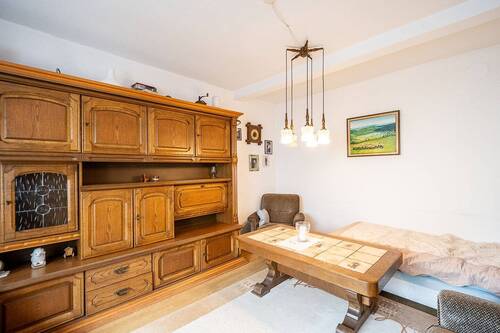 18361 Wohnzimmer - Mehrfamilienhaus, Wohnhaus mit 190,00 m&sup2; in Immerath zum Kaufen