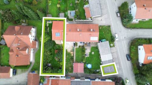 Grundstück und Garage - 