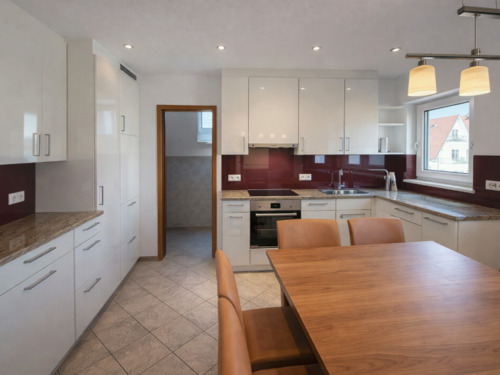 Einbauküche - Etagenwohnung mit 108,00 m&sup2; in Wannweil zur Miete