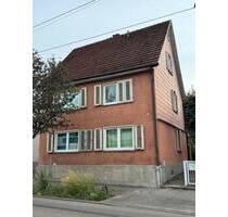 Freistehendes Mehrfamilienhaus - 590.000,00&nbsp;EUR Kaufpreis, ca.&nbsp; 132,00&nbsp;m&sup2;&nbsp;Wohnfl&auml;che in Stuttgart (PLZ: 70439) Stammheim