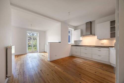 Blick ins Wohnzimmer - 