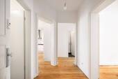 Flur ab Eingang - 