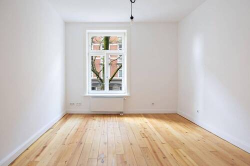 Zimmer 1 rechts - 3 Zimmer Etagenwohnung zum Kaufen in Hamburg