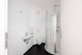 Bad 2 mit Dusche - 