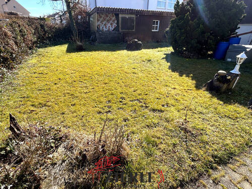 2- Garten - 7 Zimmer Mehrfamilienhaus, Wohnhaus zum Kaufen in Uhingen