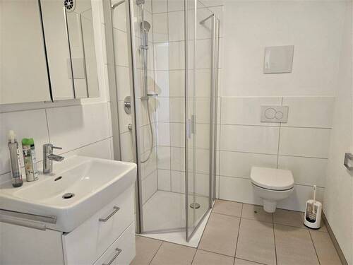 Badezimmer - 2 Zimmer Etagenwohnung in Heidenheim