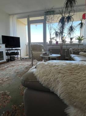 Wohnraum - 3 Zimmer Etagenwohnung zum Kaufen in Langen (Hessen)