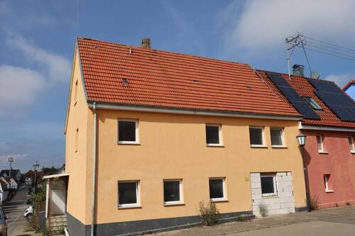 Ansicht - 6 Zimmer Mehrfamilienhaus, Wohnhaus zum Kaufen in Winterlingen