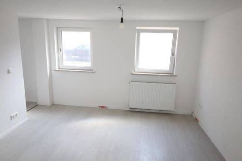 EG Wohnen - Mehrfamilienhaus, Wohnhaus mit 135,00 m&sup2; in Winterlingen zum Kaufen