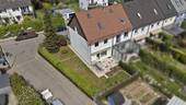 Ansicht von oben - Kernsaniertes Reiheneckhaus mit Garten in Ingolstadt-Nord