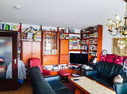 Wohnzimmer - Etagenwohnung in Idstein zum Kaufen