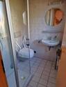 G-WC mit Dusche EG - 