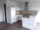 Küche mit Einbauküche - 3 Zimmer Etagenwohnung zur Miete in Hirschaid