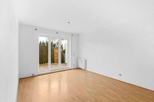 Wohn - Esszimmer - 2 Zimmer Etagenwohnung in Neutraubling