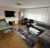 Großzügige 4-Zimmer-Wohnung mit Balkon & Garage in Esslingen-Zell - Esslingen am Neckar