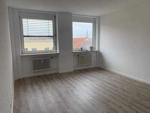 Schlafzimmer - 3 Zimmer Etagenwohnung zur Miete in Kaiserslautern