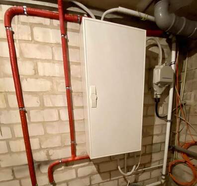 Keller neuer Stromkasten - 