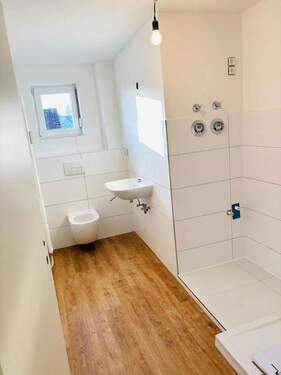 Badezimmer - Etagenwohnung mit 57,00 m&sup2; in Aglasterhausen zum Kaufen