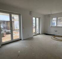 NEUBAU-ETW, 2 Zi.BadFlur, knapp 70m² Wfl., im 1.OG. zzgl. TG u.Stellplatz bei Ingolstadt! - Gaimersheim Lippertshofen