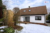 Hausansicht_Garten - 9 Zimmer Einfamilienhaus zum Kaufen in Chemnitz / Adelsberg