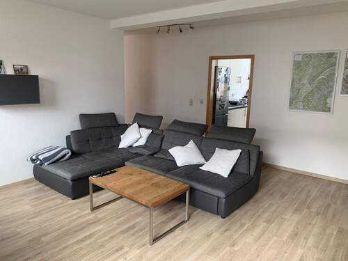 Wohnzimmer - 4 Zimmer Etagenwohnung zur Miete in Kaiserslautern