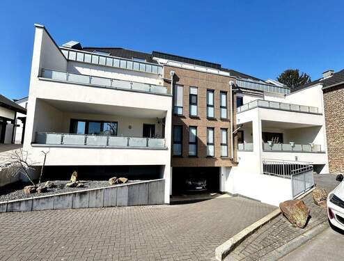 Tiefgarageneinfahrt - 