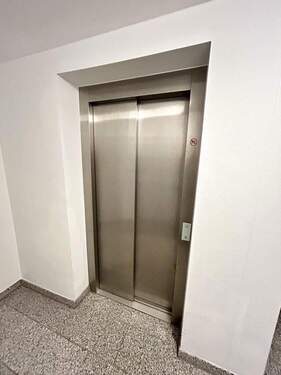 Aufzug - 
