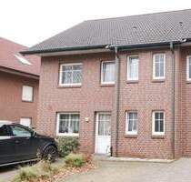 Familiengerechtes, schönes Reihenendhaus mit Terrasse und Garten - Cloppenburg