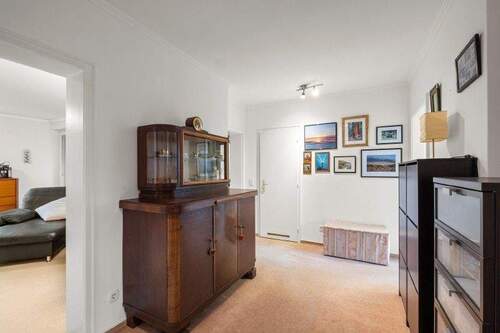 Diele - Etagenwohnung mit 73,00 m&sup2; in Hamburg zum Kaufen