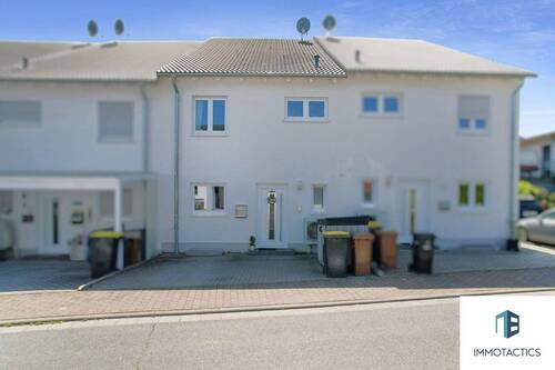 Außenansicht Straßenseite - 