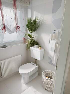 Gäste-WC, Home Staging - 3 Zimmer Einfamilienhaus in Malborn