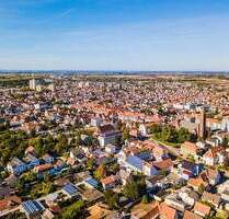 :: Attraktives ca. 420 m² großes Baugrundstück in zentraler ruhiger Lage (B 364):: - Lampertheim